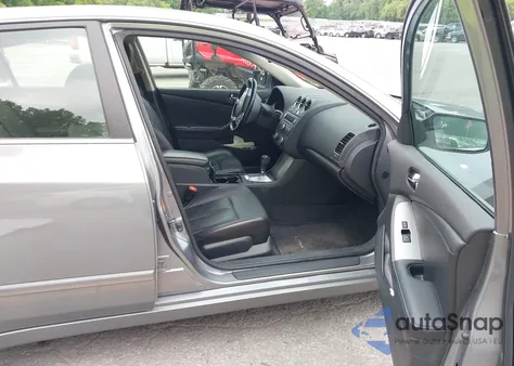 2009 Nissan Altima 2.5 S from USA, damaged, VIN 1N4AL21E19N491590